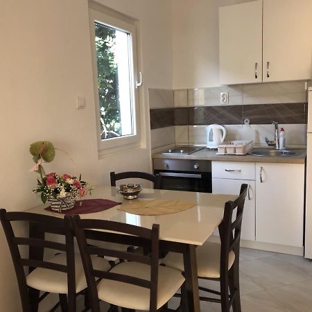 Apartmani Roganovic Luštica Exterior foto